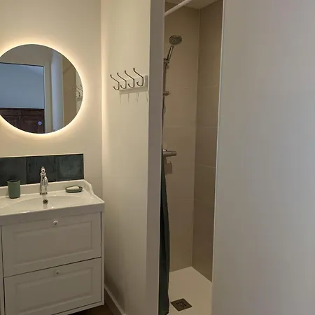 Charmante Maison Pour 4 A 6 Personnes A 200m Des Plages サン・パレ・シュル・メール