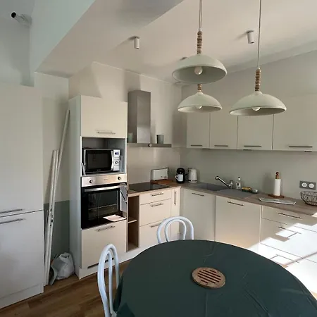 Charmante Maison Pour 4 A 6 Personnes A 200m Des Plages